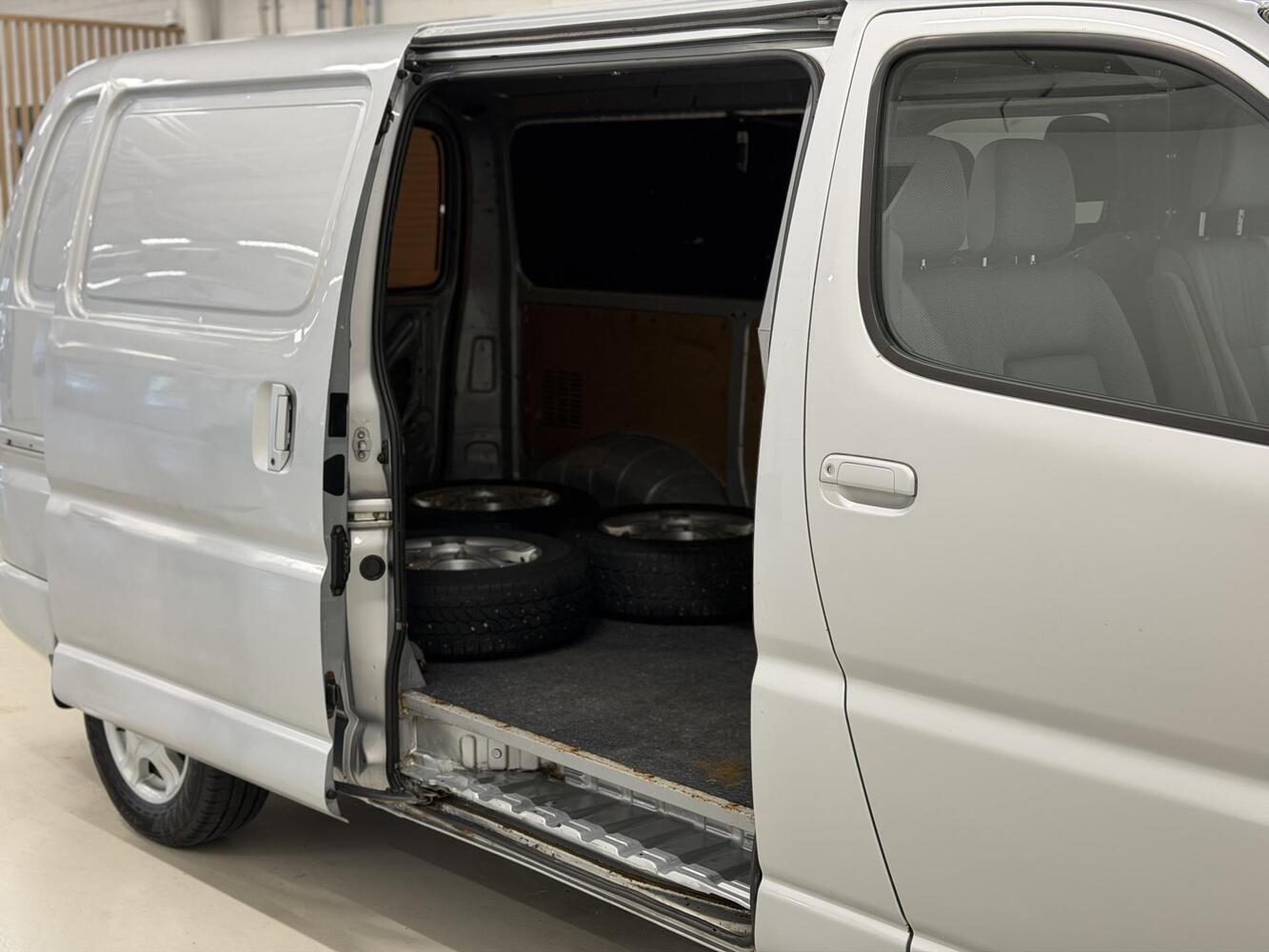 Toyota Hiace vaihtoauto