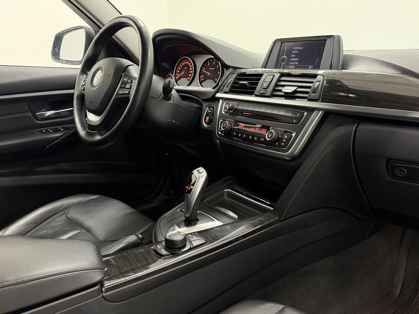 BMW 320 vaihtoauto