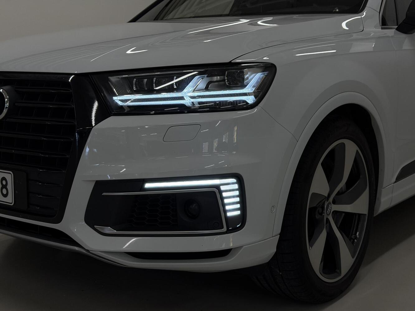 Audi Q7 vaihtoauto