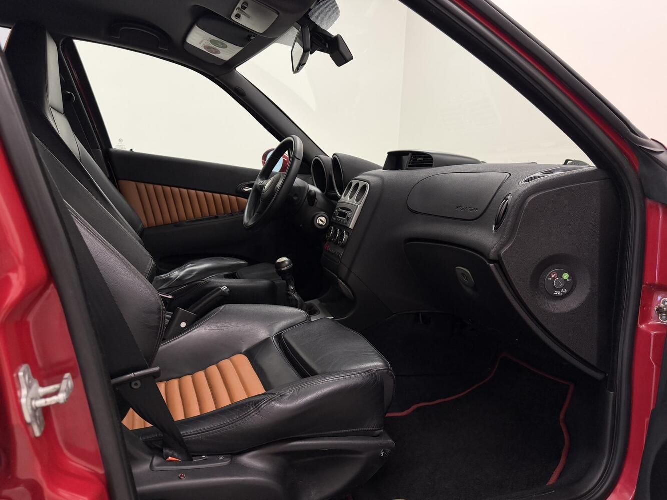 Alfa Romeo 156 vaihtoauto