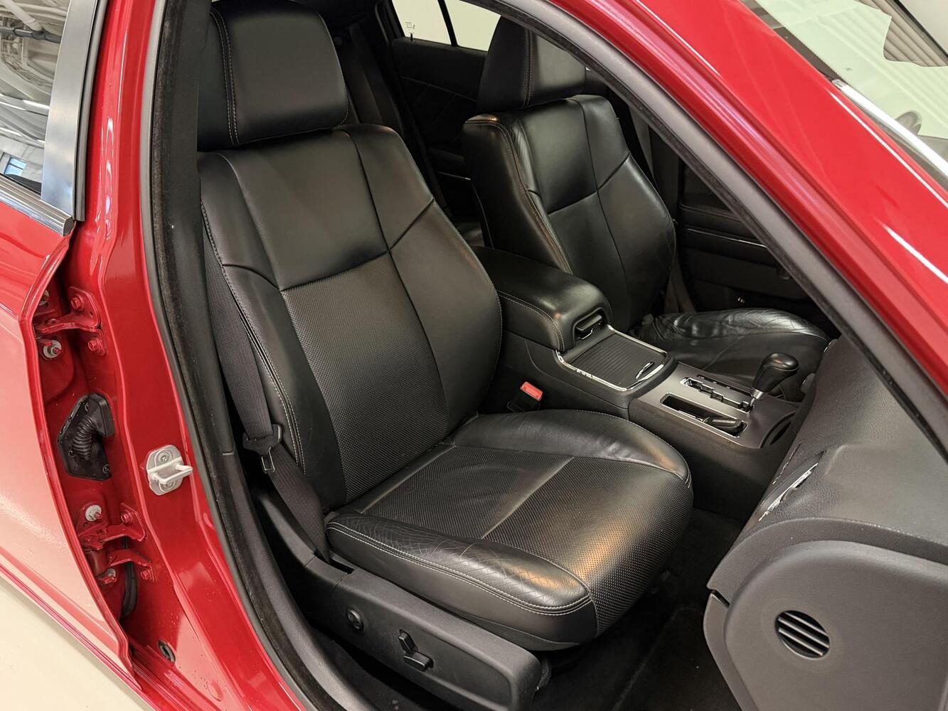 Dodge Charger vaihtoauto