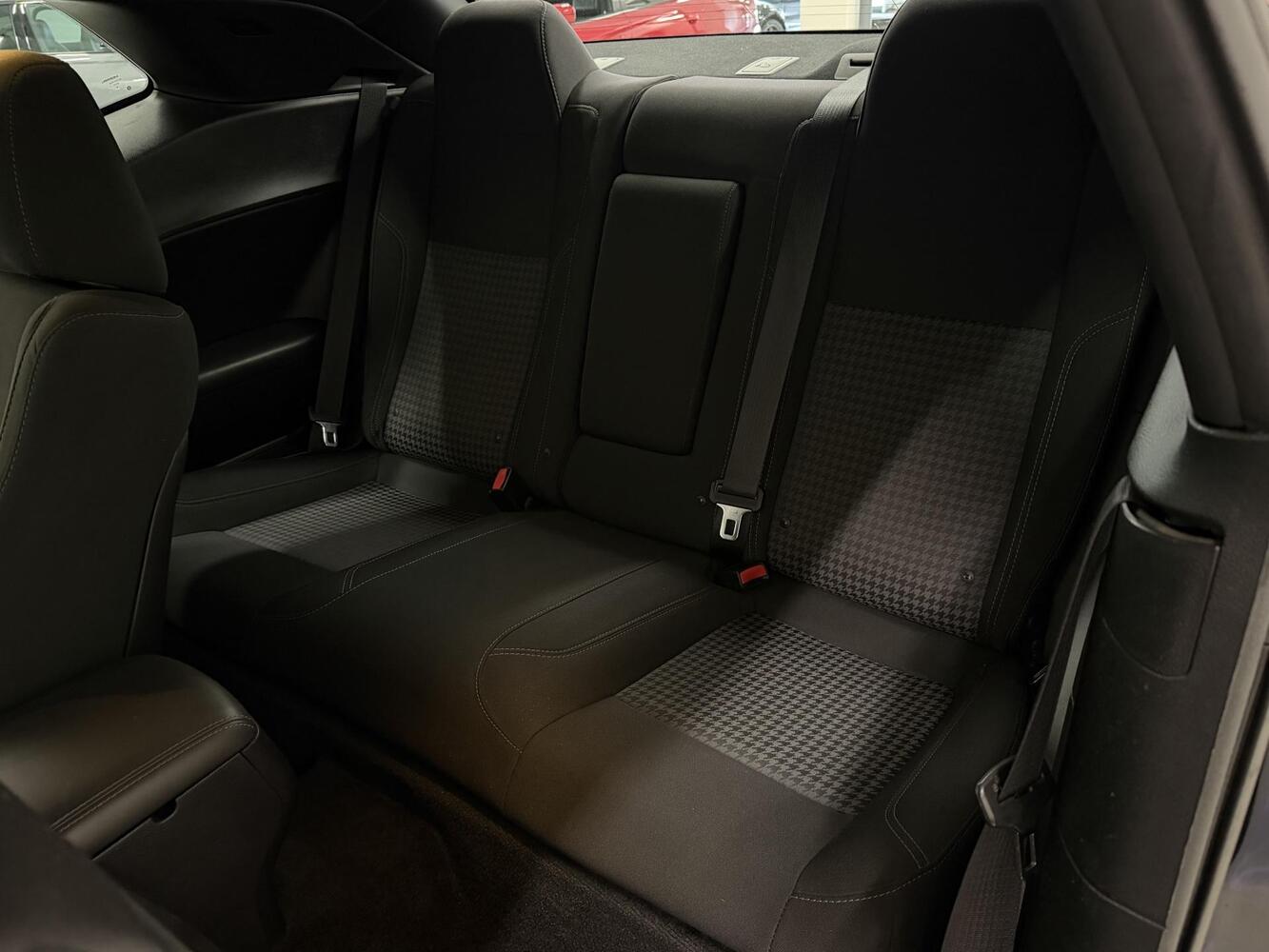 Dodge Challenger vaihtoauto
