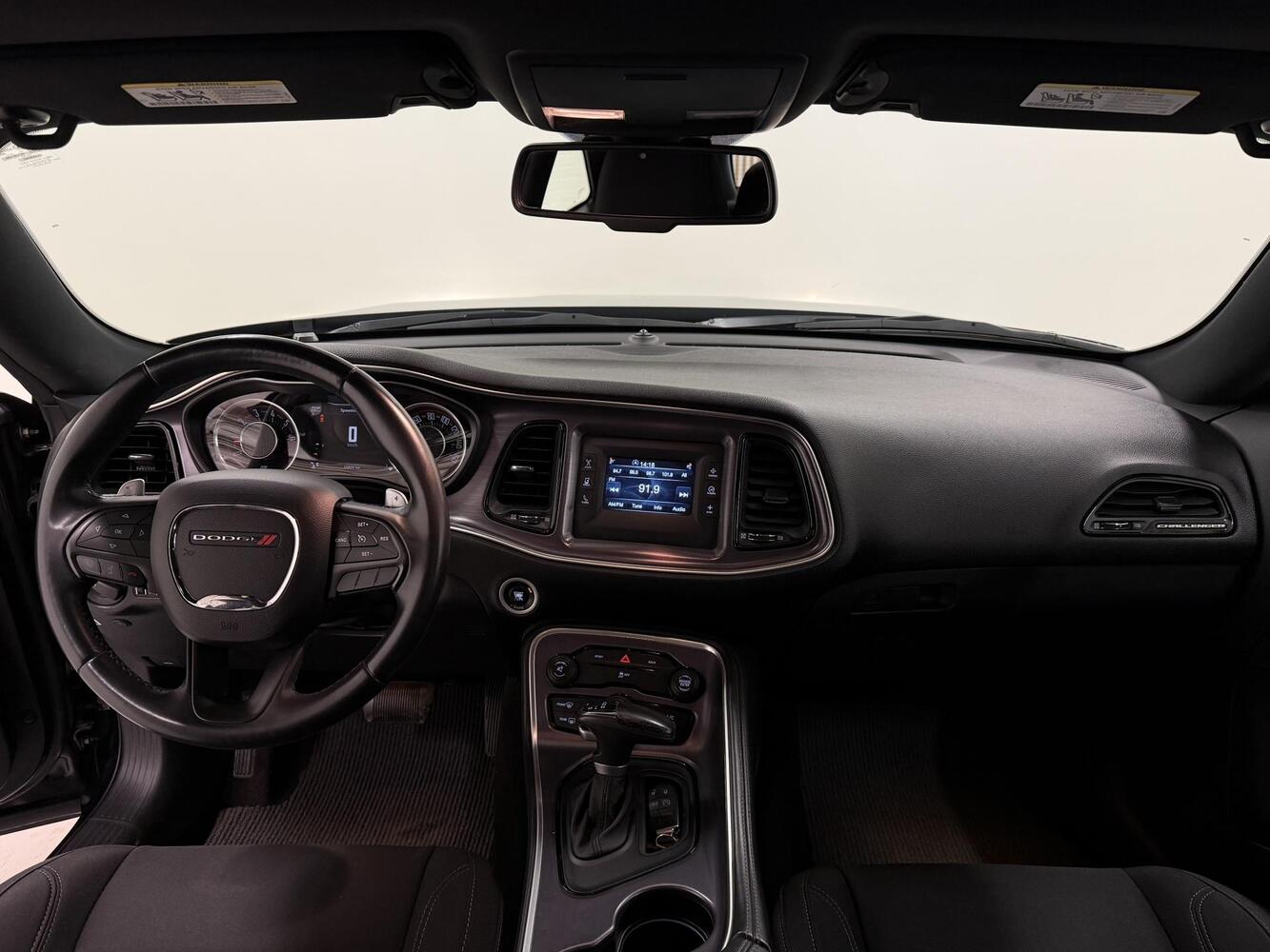 Dodge Challenger vaihtoauto