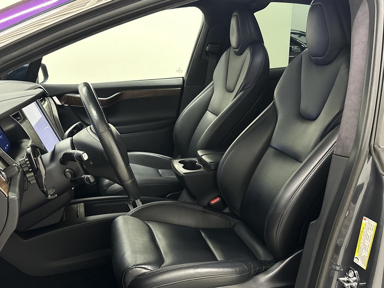 Tesla Model X vaihtoauto