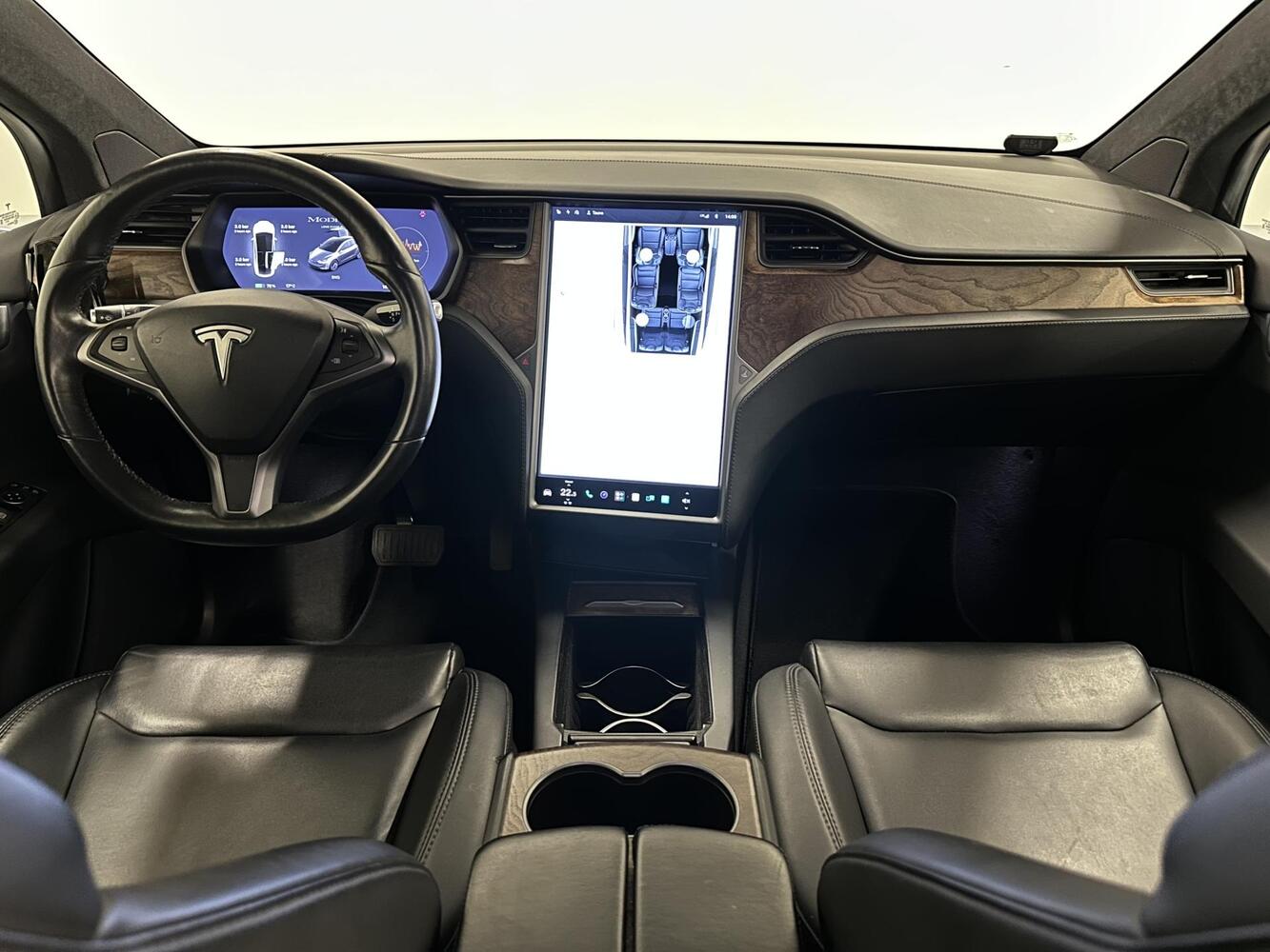 Tesla Model X vaihtoauto