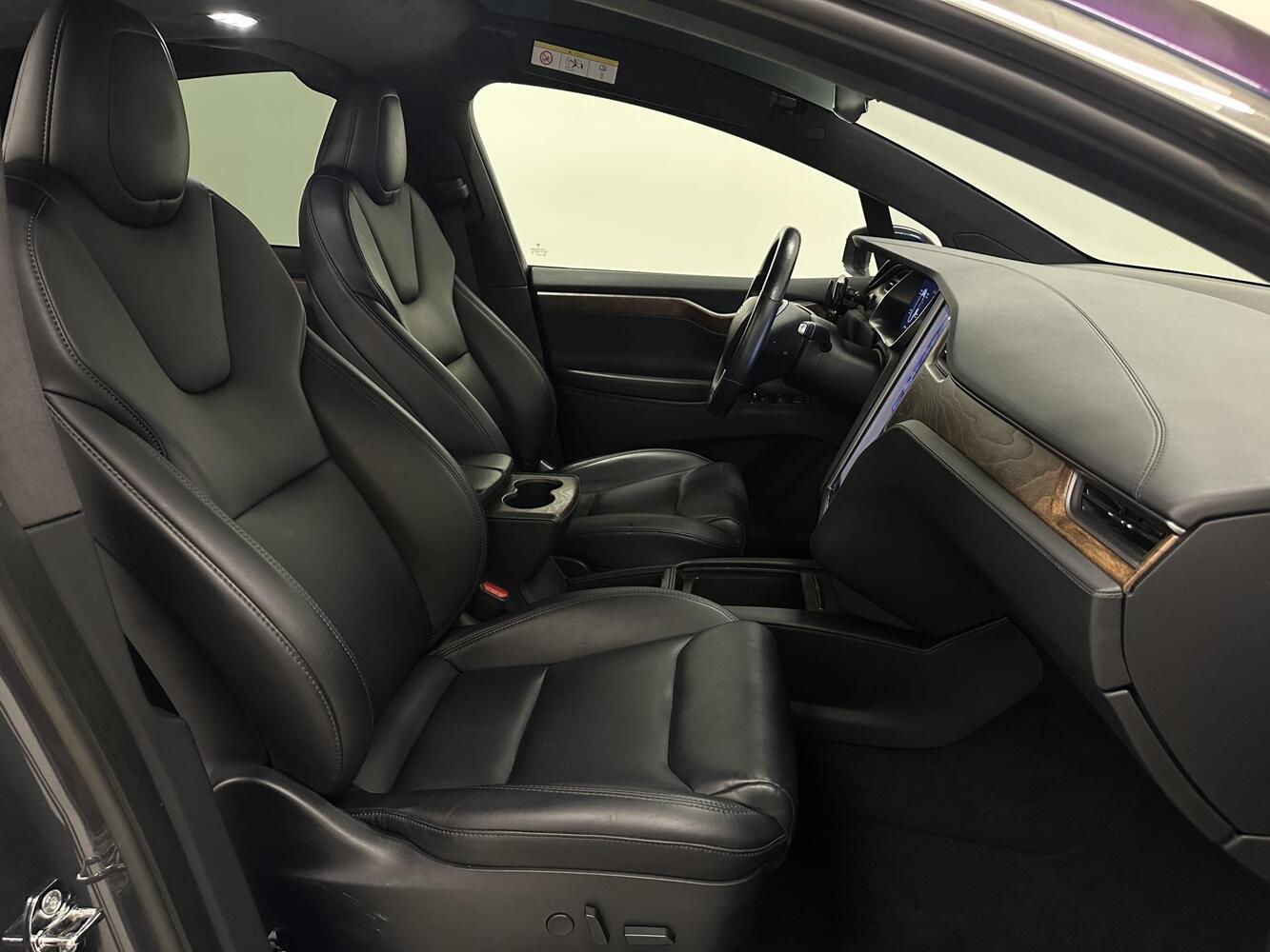 Tesla Model X vaihtoauto