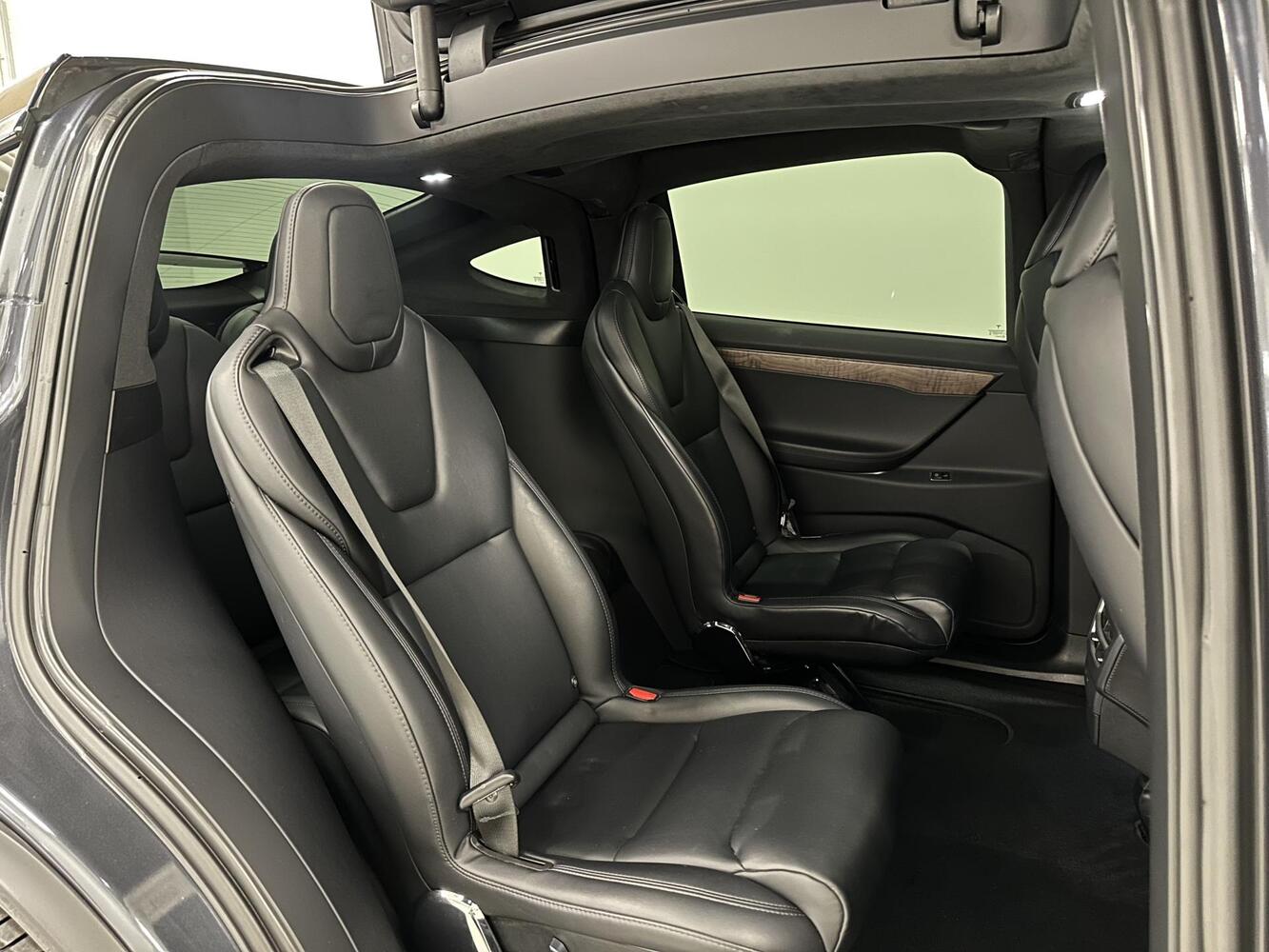 Tesla Model X vaihtoauto
