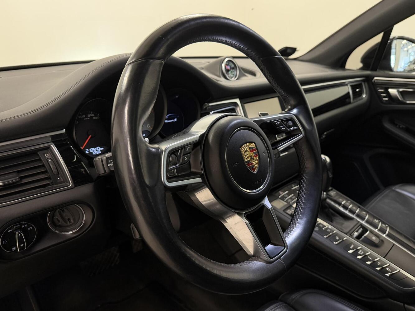 Porsche Macan vaihtoauto
