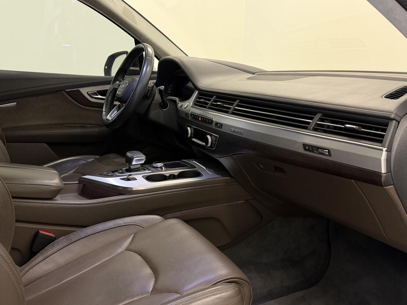 Audi Q7 vaihtoauto