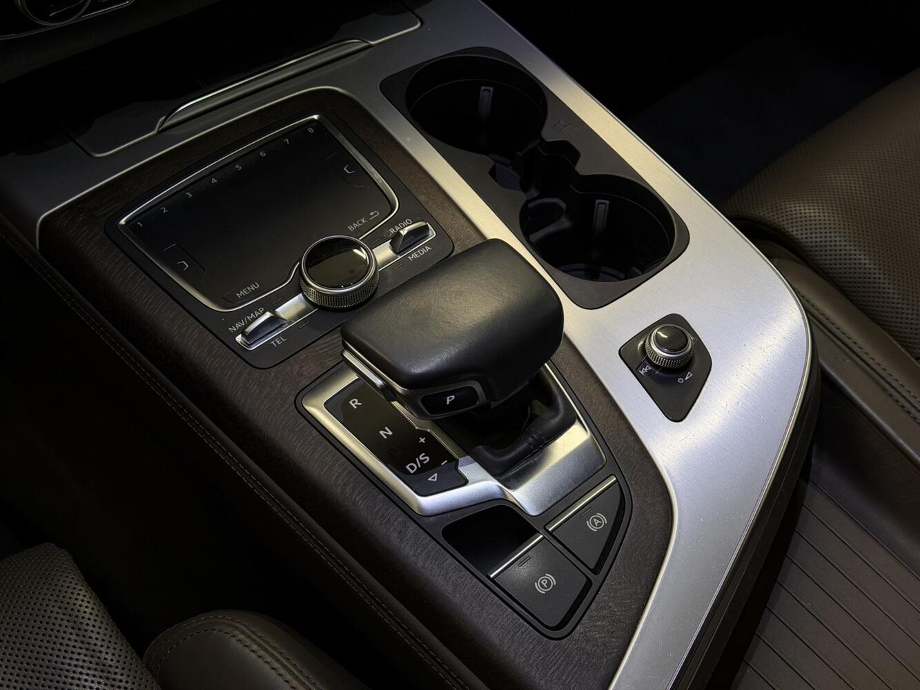 Audi Q7 vaihtoauto
