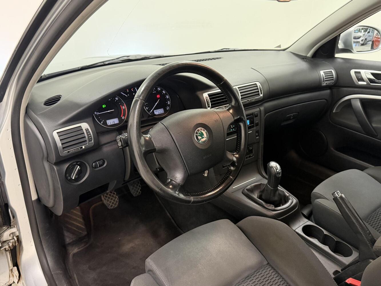 Skoda Superb vaihtoauto