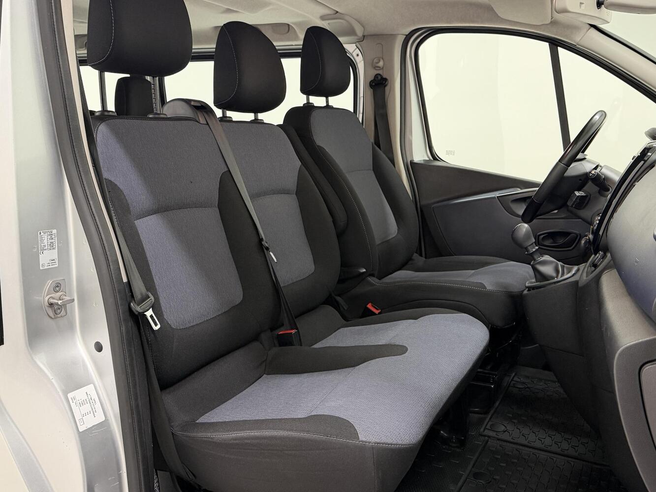 Opel Vivaro vaihtoauto