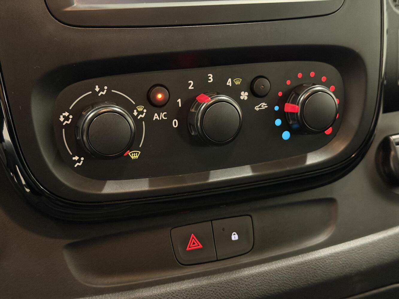 Opel Vivaro vaihtoauto