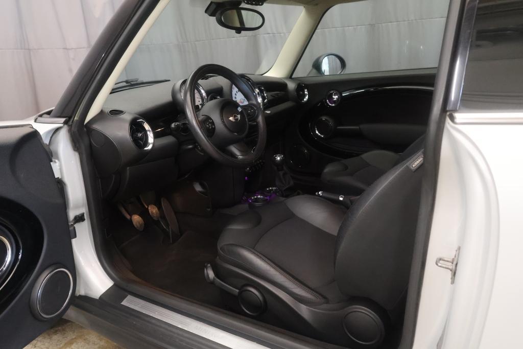 Mini Cooper vaihtoauto