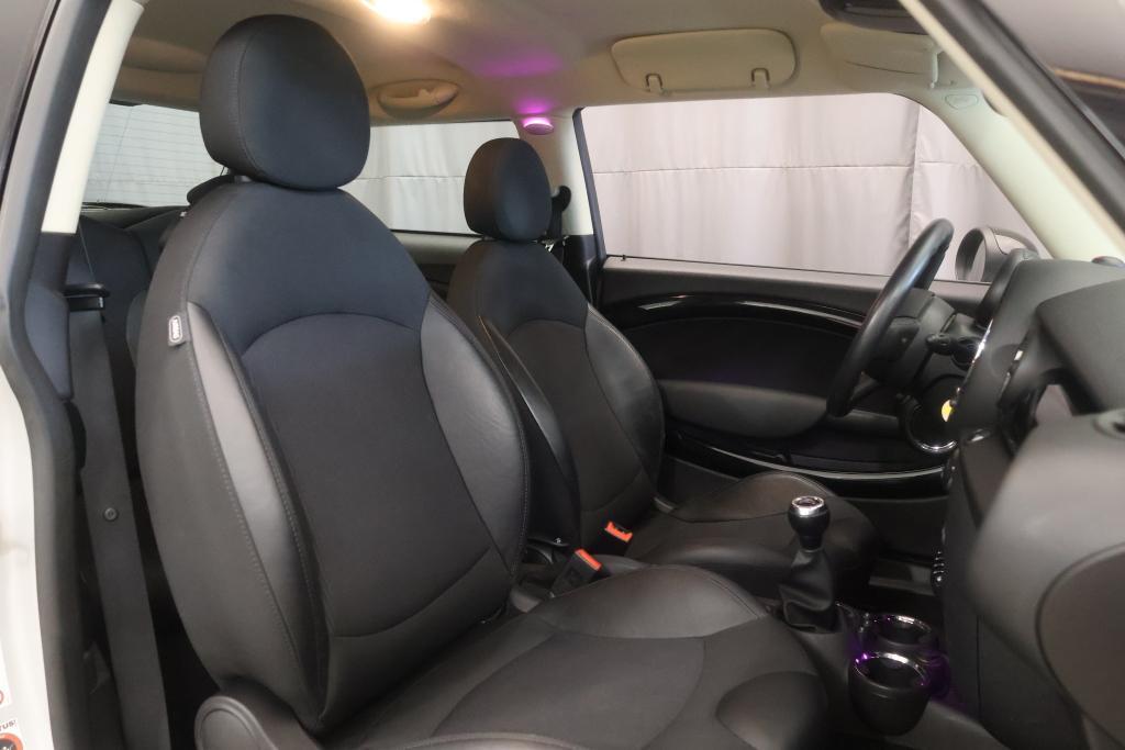 Mini Cooper vaihtoauto