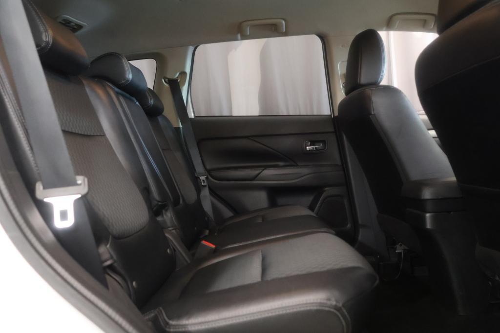 Mitsubishi Outlander vaihtoauto