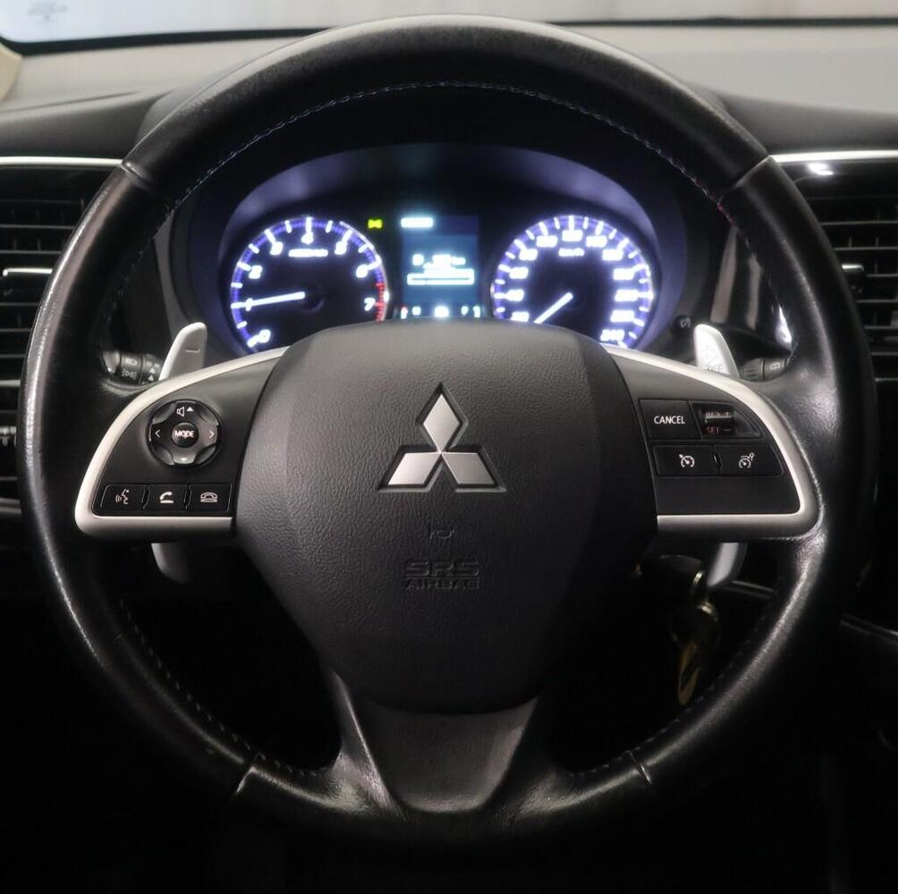 Mitsubishi Outlander vaihtoauto