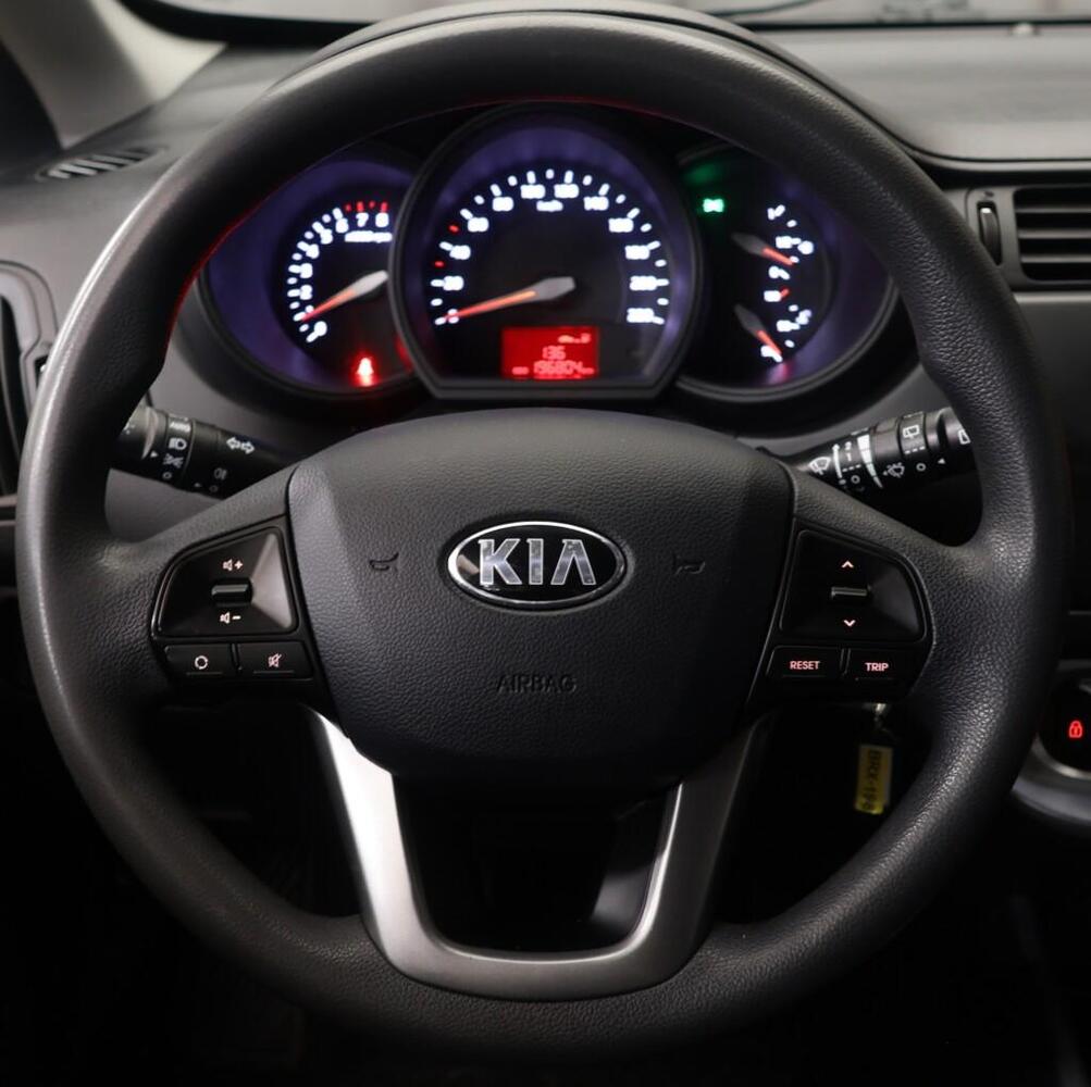 Kia Rio vaihtoauto