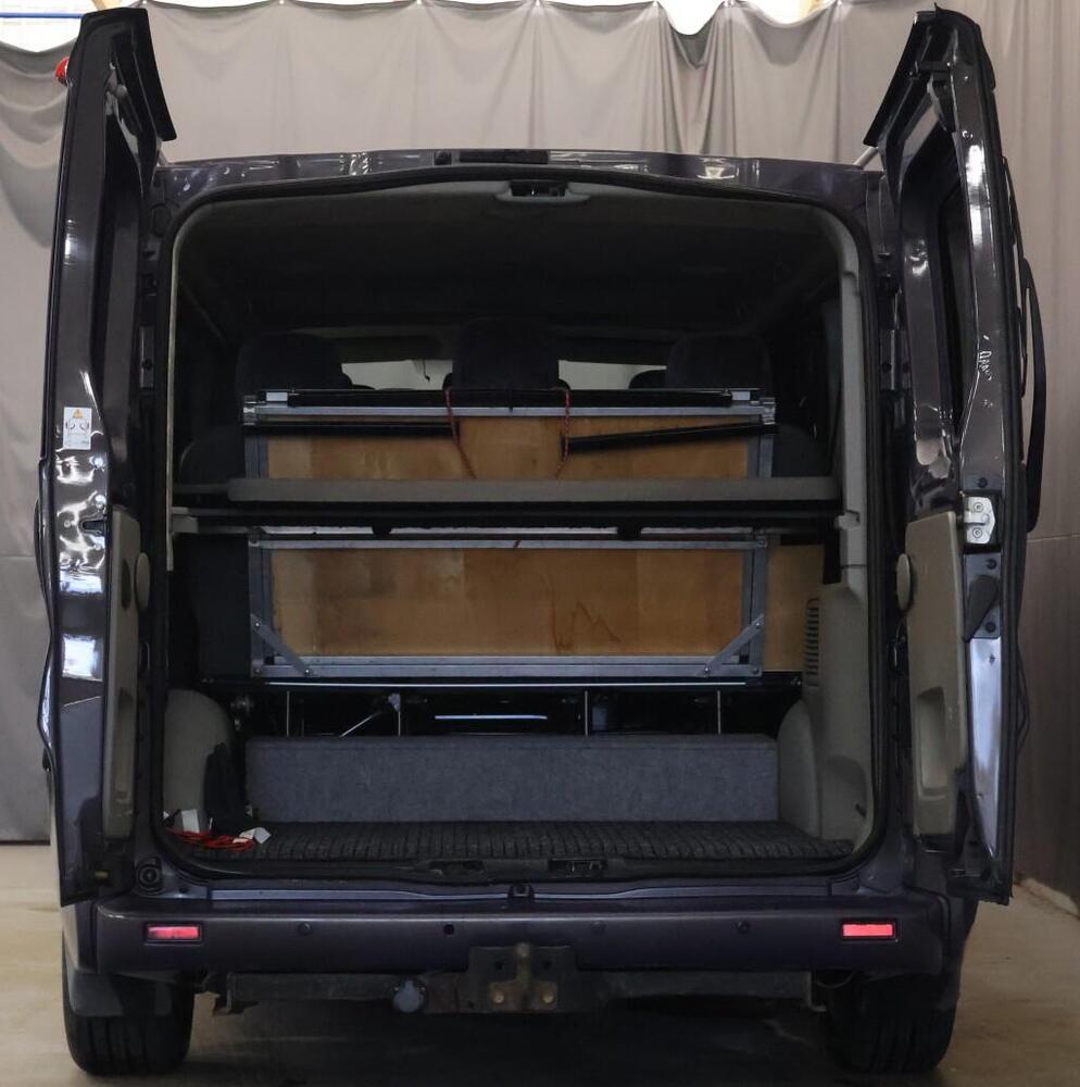 Opel Vivaro vaihtoauto