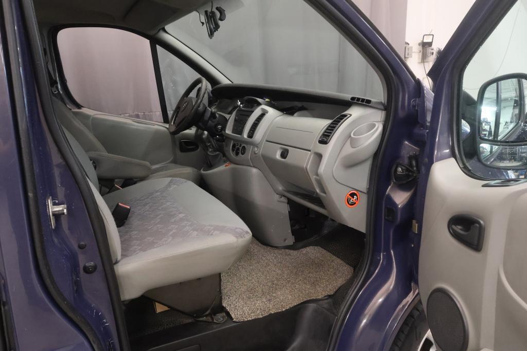 Opel Vivaro vaihtoauto