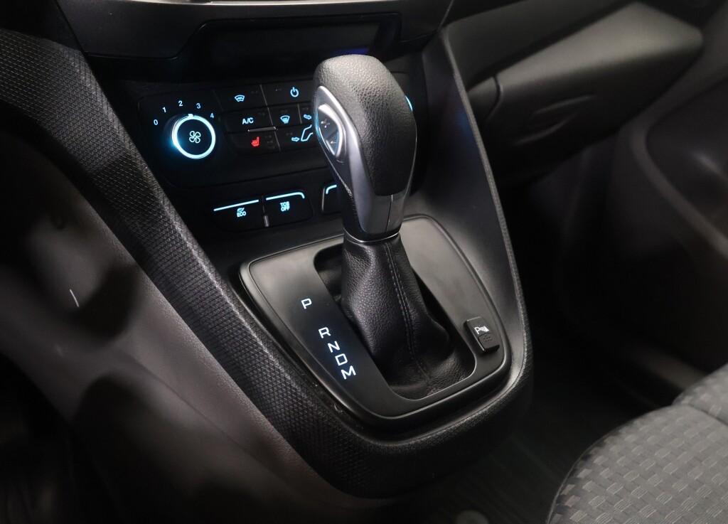 Ford Transit Connect vaihtoauto