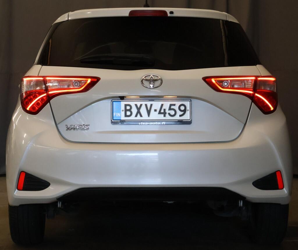Toyota Yaris vaihtoauto