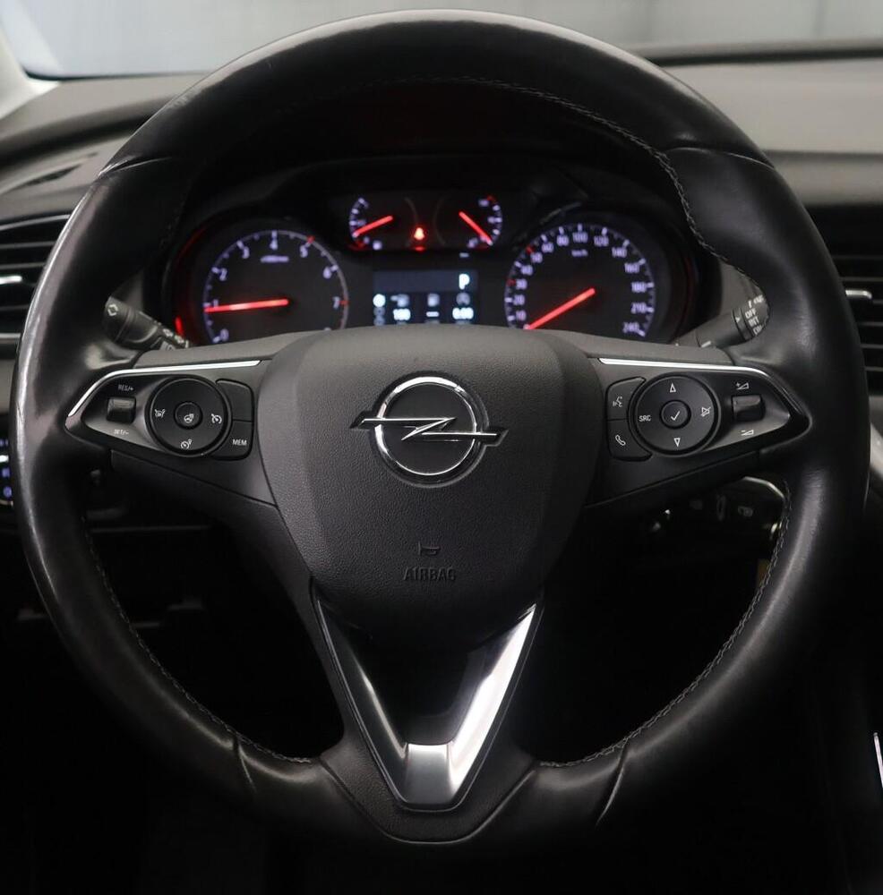 Opel Grandland X vaihtoauto