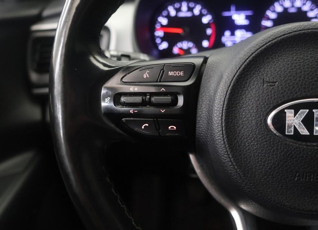 Kia Stonic vaihtoauto
