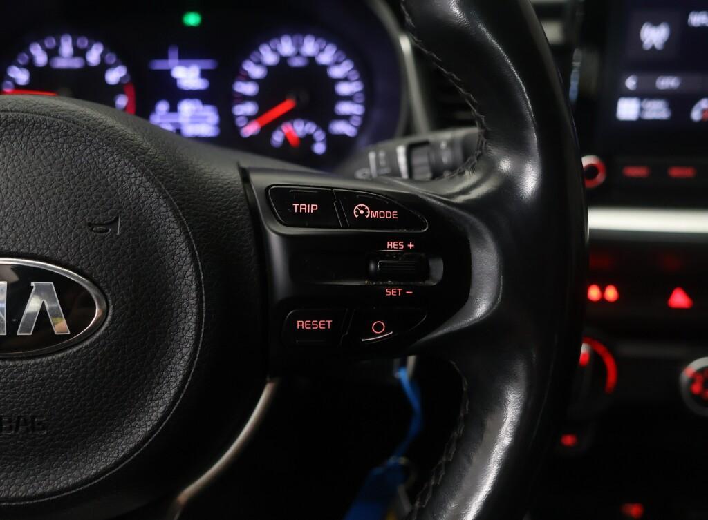 Kia Stonic vaihtoauto