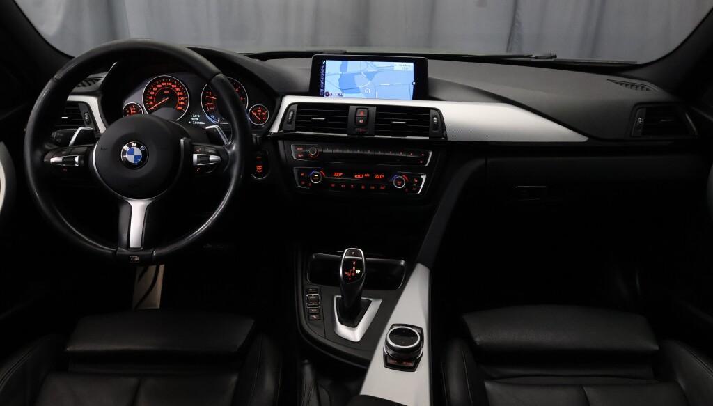 BMW 330 vaihtoauto