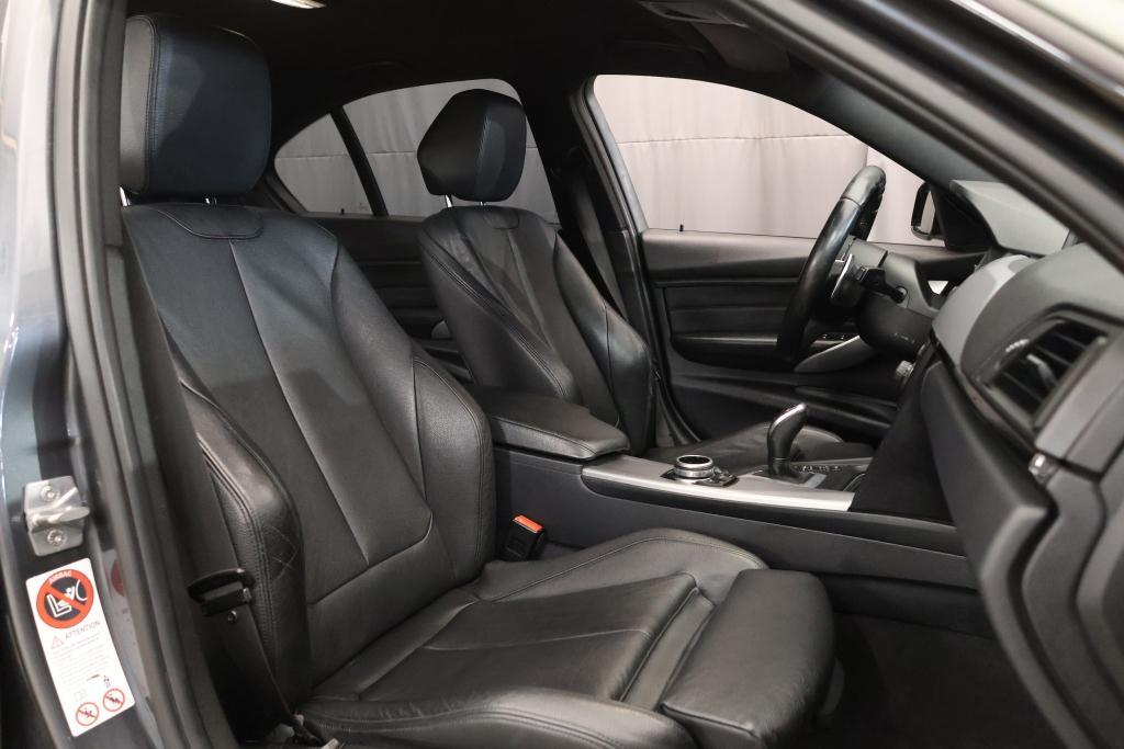 BMW 330 vaihtoauto