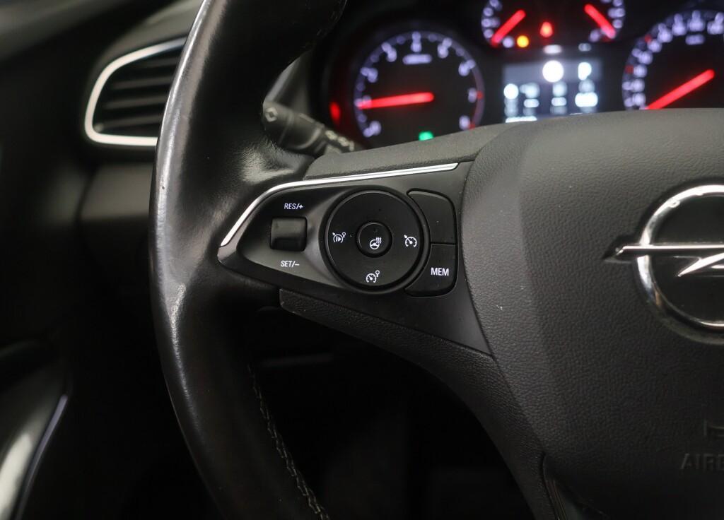 Opel Grandland X vaihtoauto