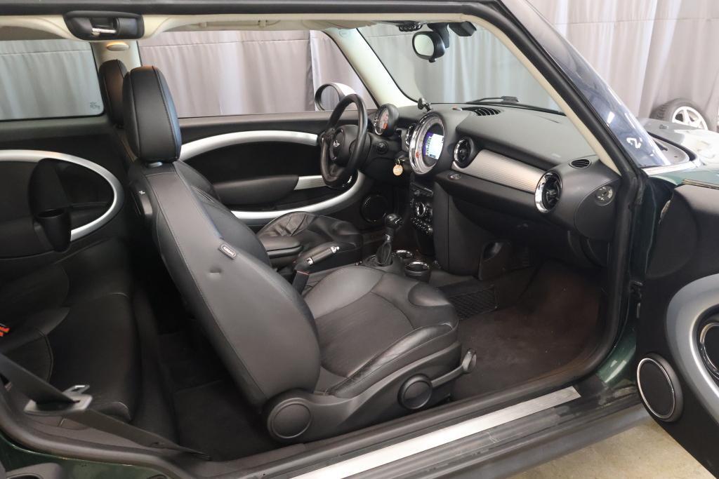 Mini Cooper vaihtoauto