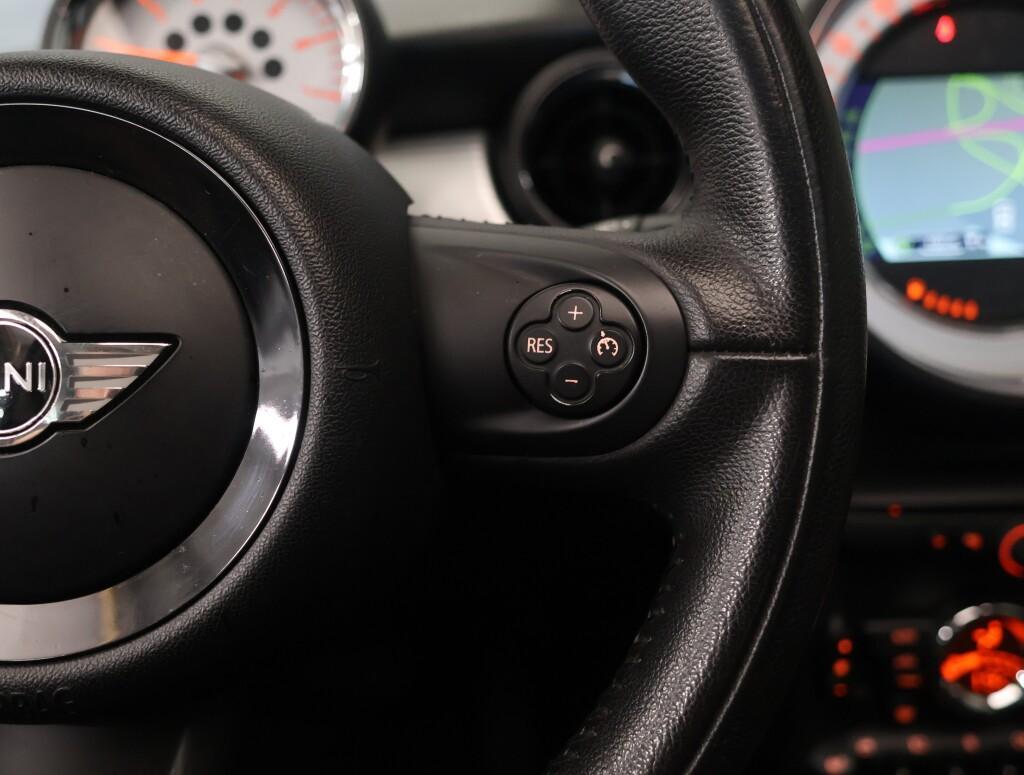 Mini Cooper vaihtoauto