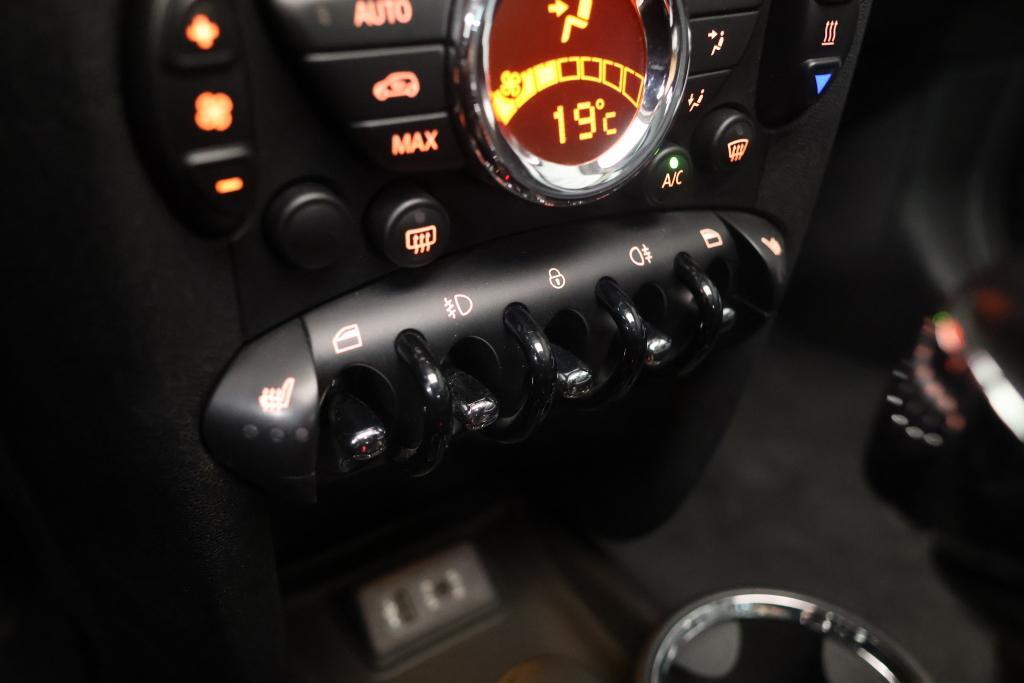 Mini Cooper vaihtoauto
