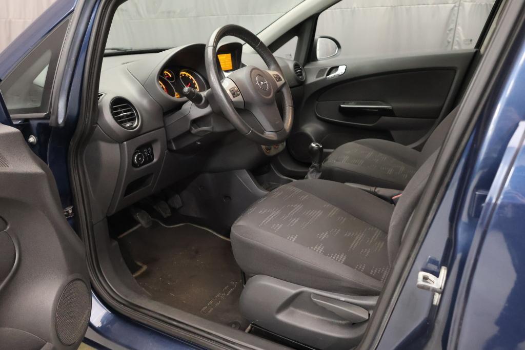 Opel Corsa vaihtoauto