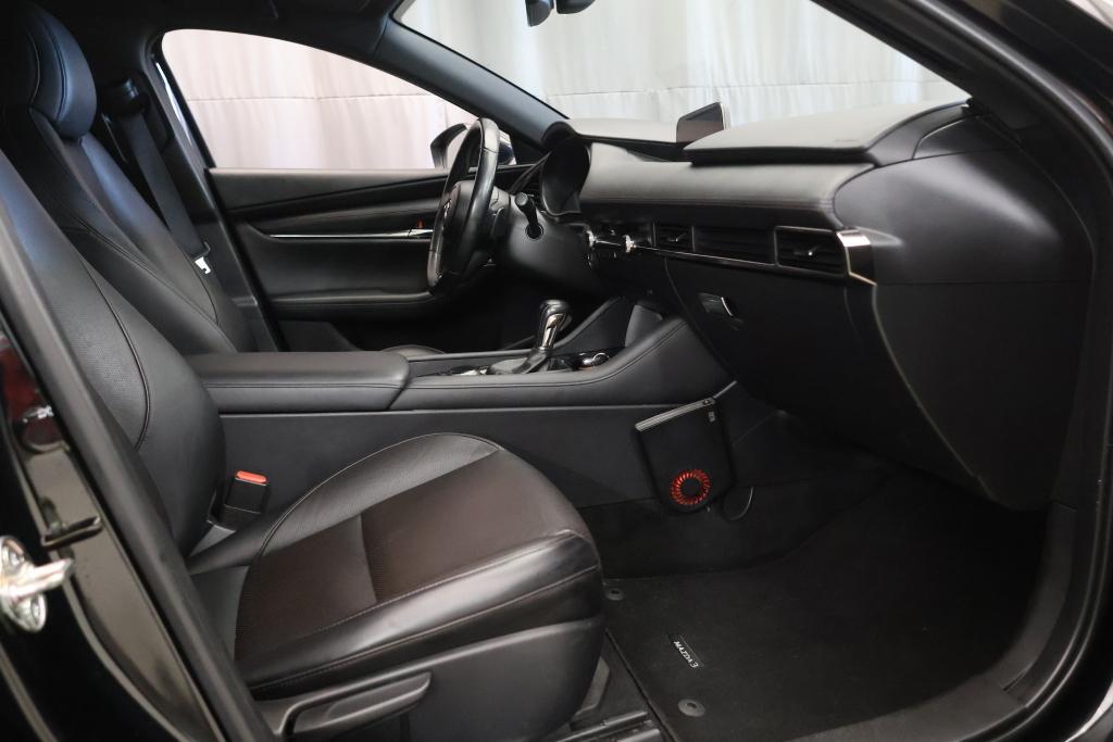 Mazda 3 vaihtoauto
