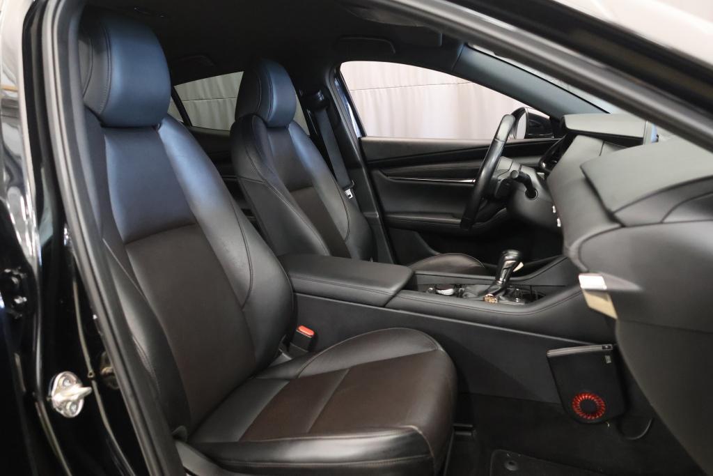 Mazda 3 vaihtoauto