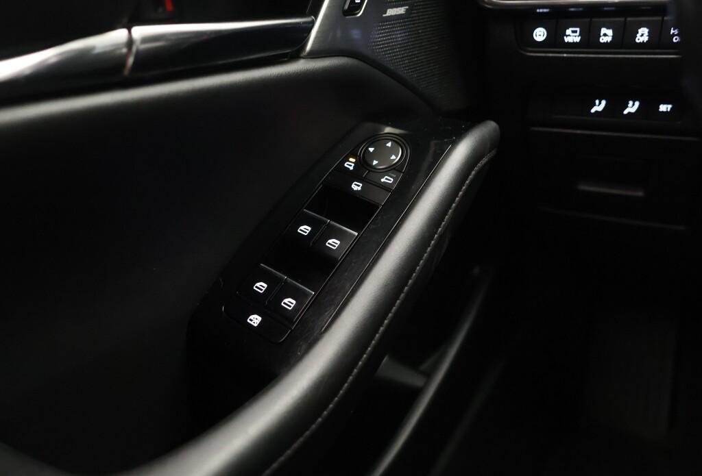 Mazda 3 vaihtoauto