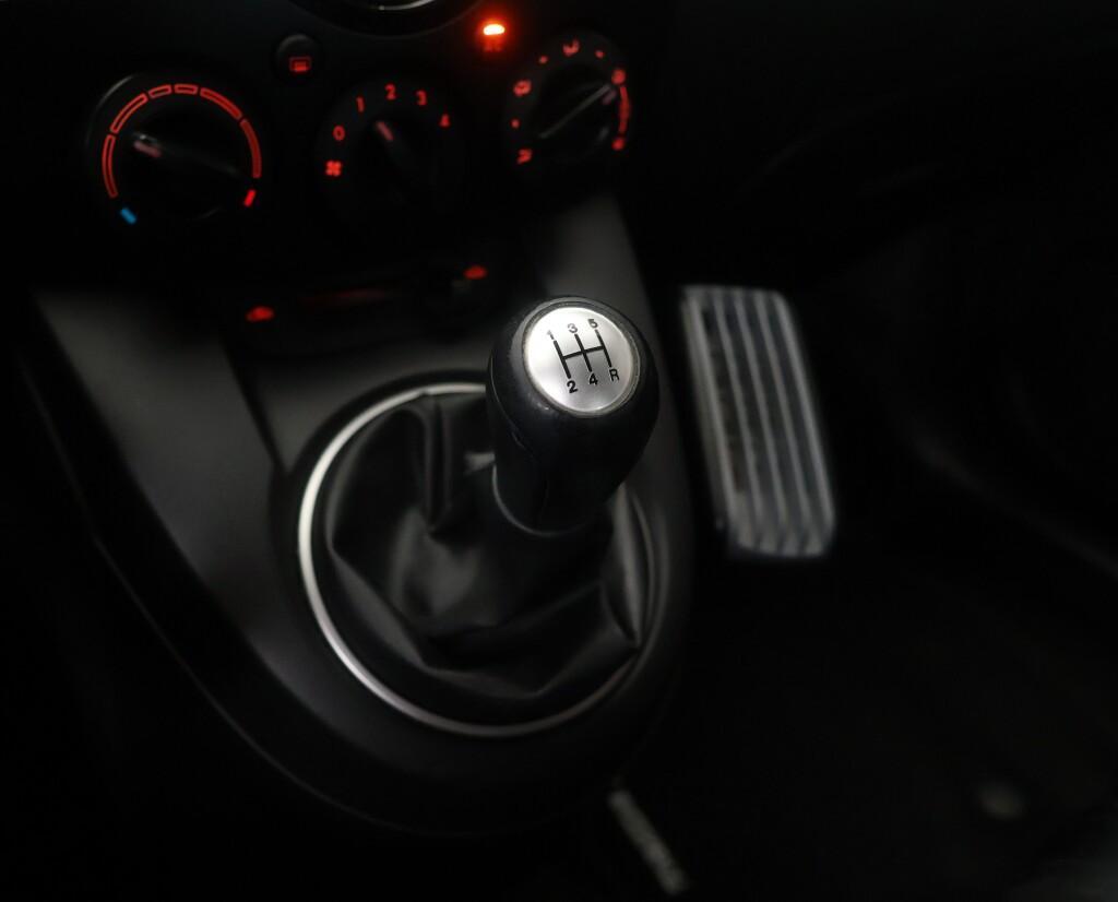 Mazda 2 vaihtoauto