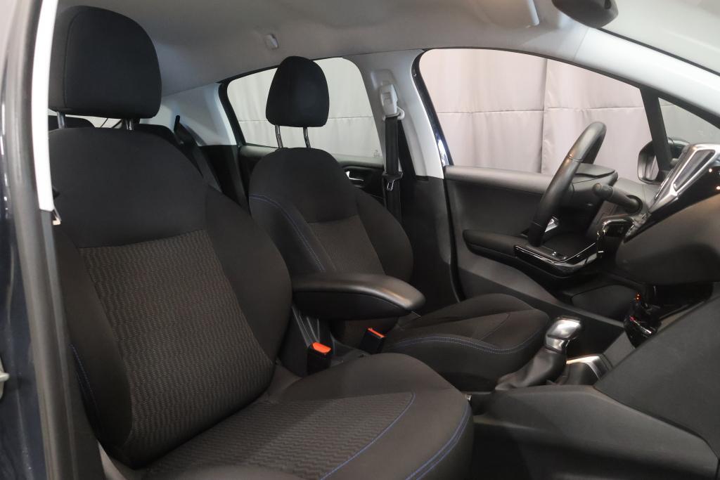 Peugeot 208 vaihtoauto