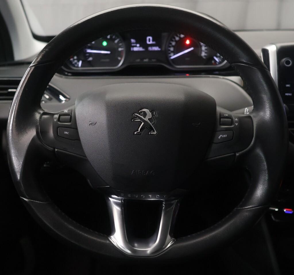 Peugeot 208 vaihtoauto