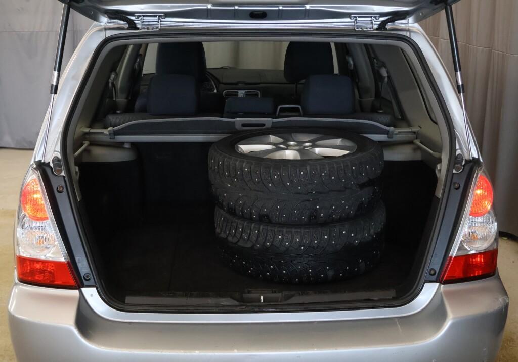 Subaru Forester vaihtoauto