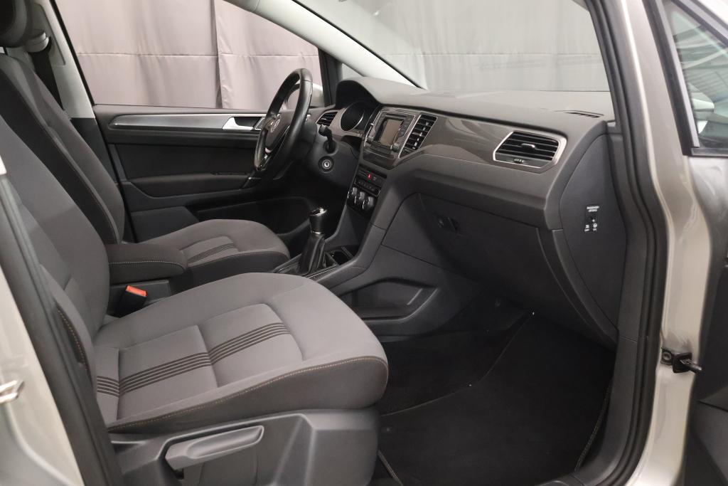 Volkswagen Golf Sportsvan vaihtoauto