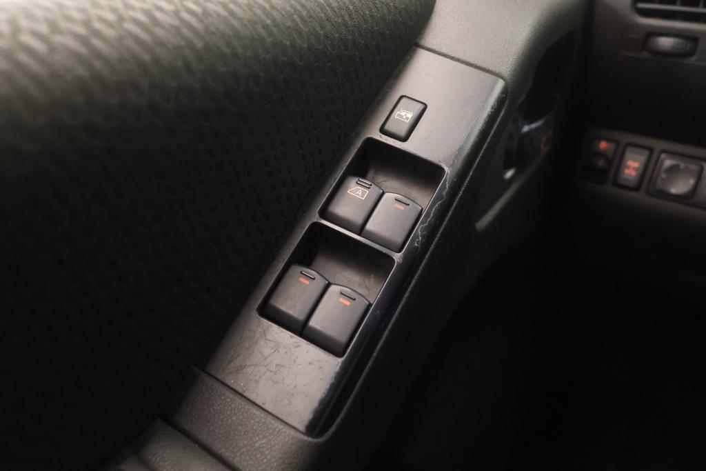 Nissan Navara vaihtoauto