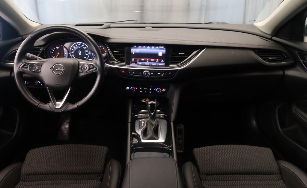Opel Insignia vaihtoauto