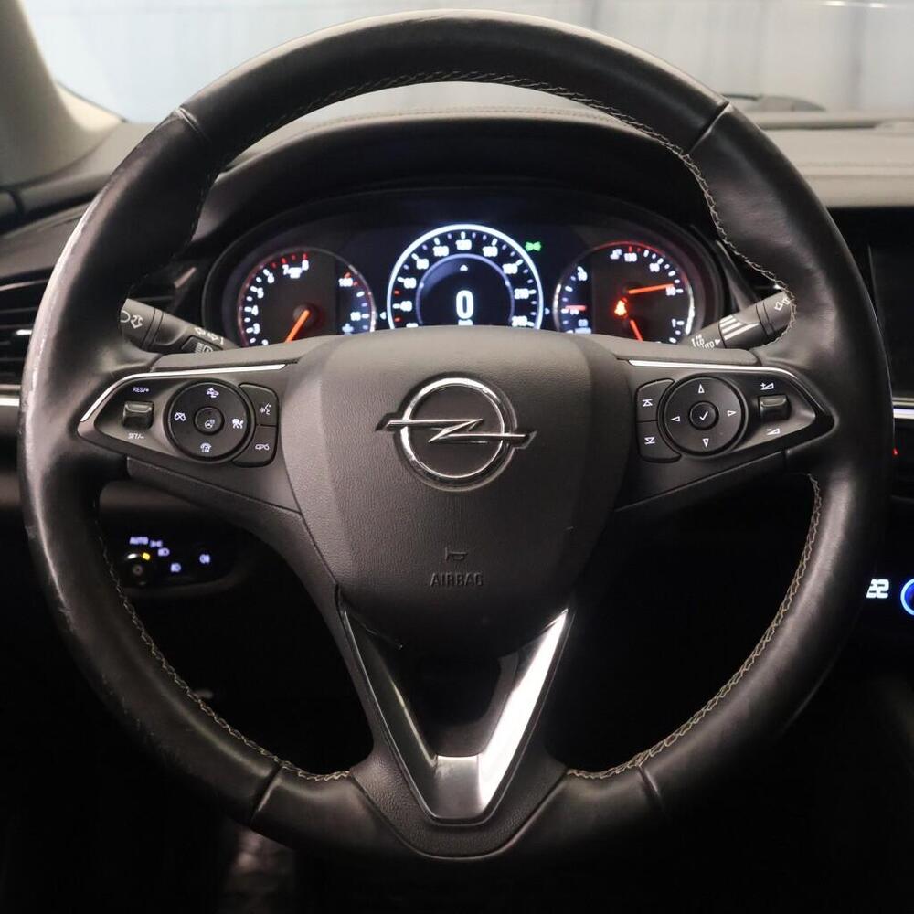 Opel Insignia vaihtoauto