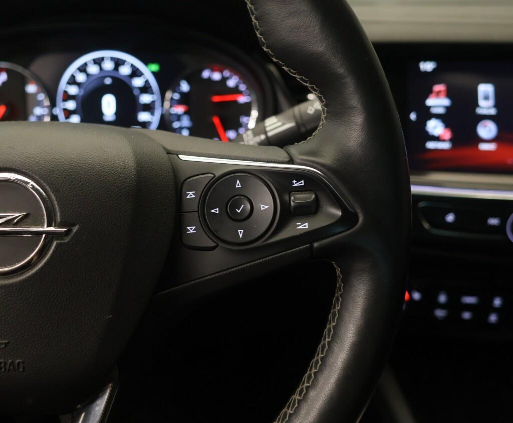Opel Insignia vaihtoauto