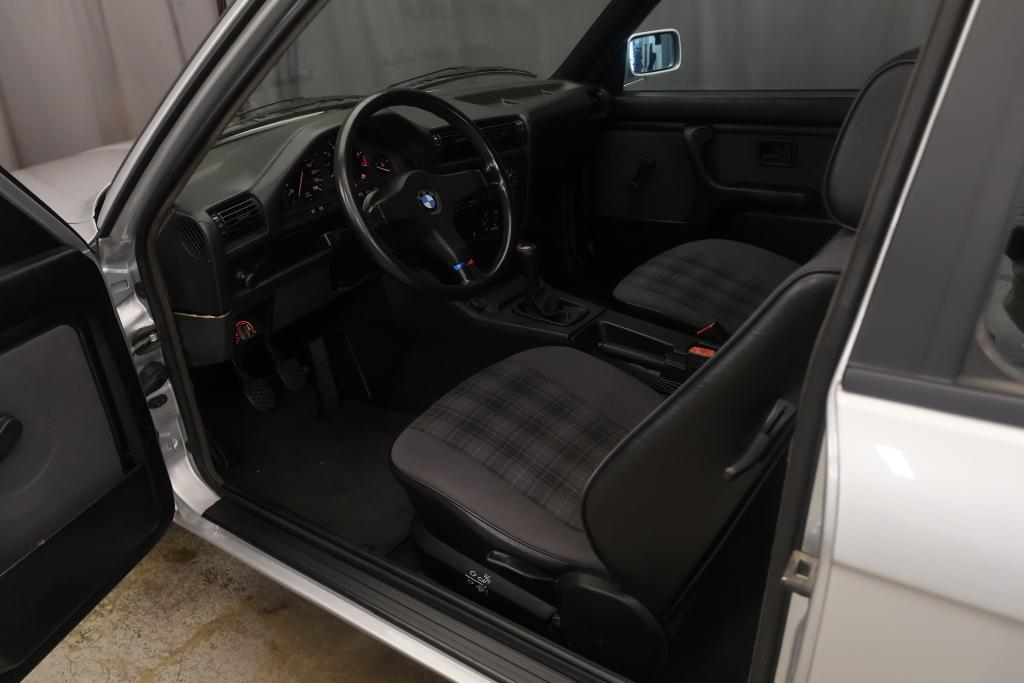 BMW 318 vaihtoauto