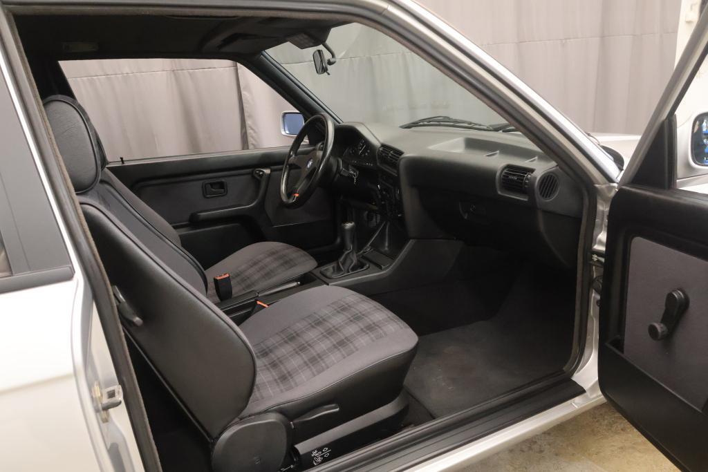 BMW 318 vaihtoauto